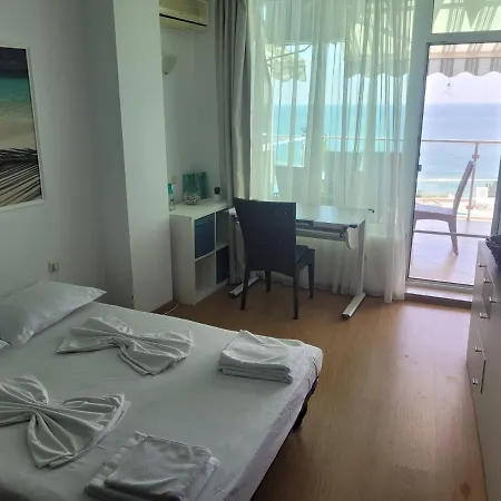 Silver A28 Apartment *