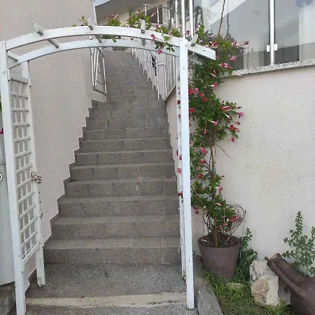 Silver A28 アパート *